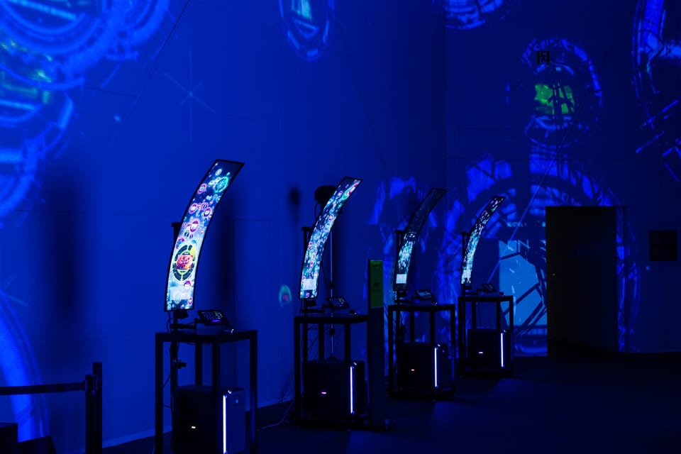Ghost in the Shell Exhibition – interactive Nerve Net exploration terminal with a tall curved display