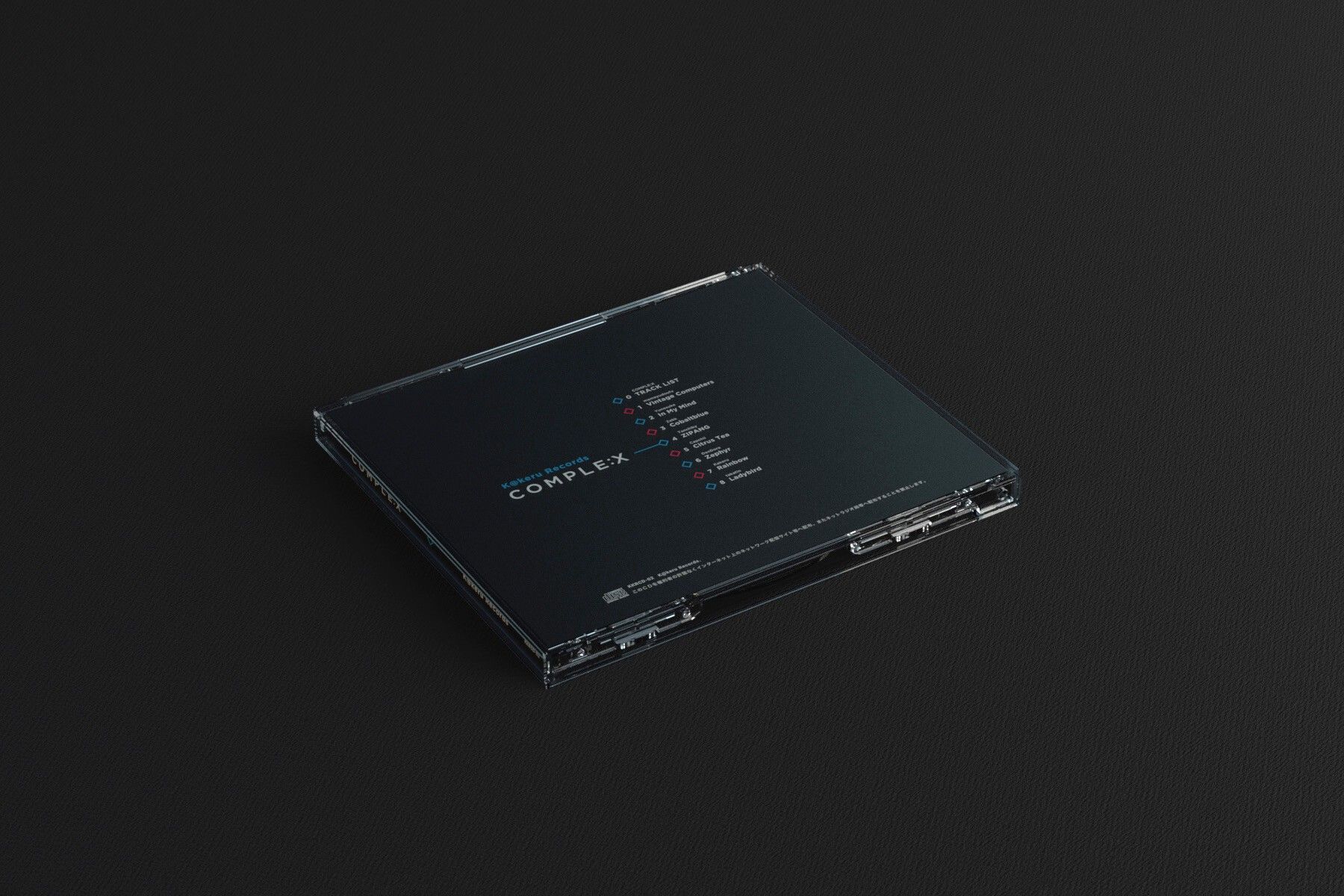 斜めから見たCOMPLE:X CDアルバム裏